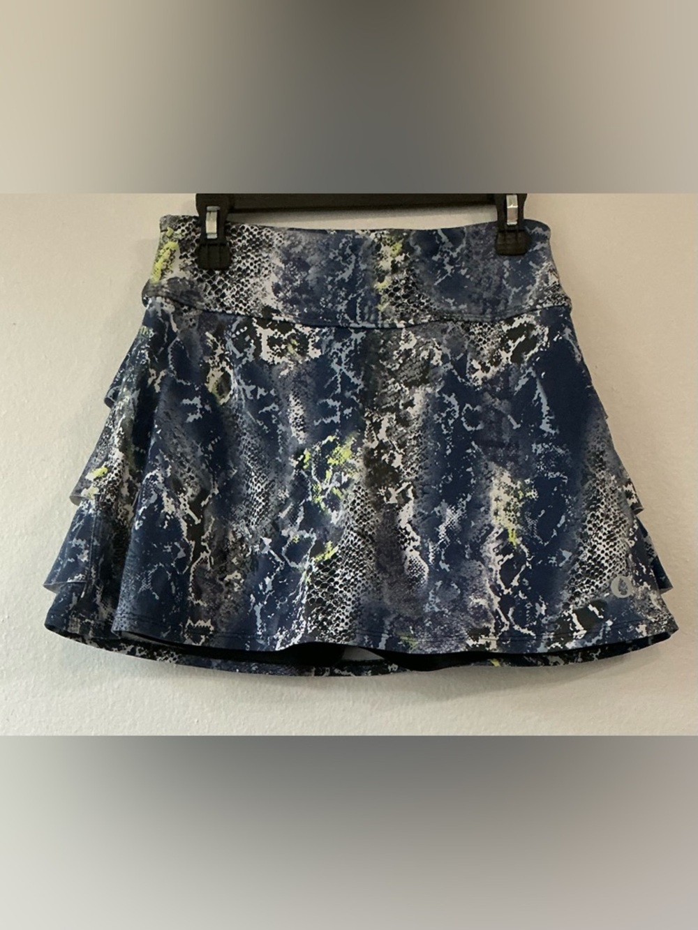 Dona Jo JoSkirt 1.0 Blue Snakeskin Ruffle Athletic Tennis Skort - Size 1
